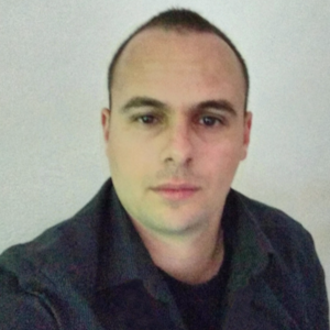 Ernande Linhares